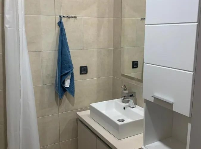 公寓 Milmari N73 & *