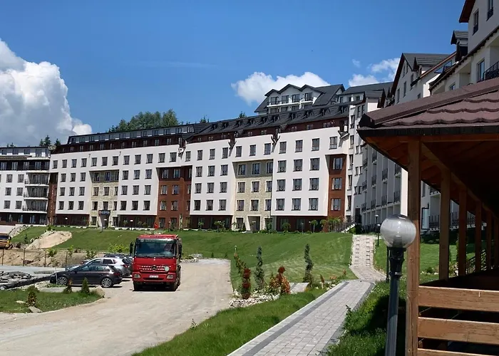 Milmari N73 & 公寓