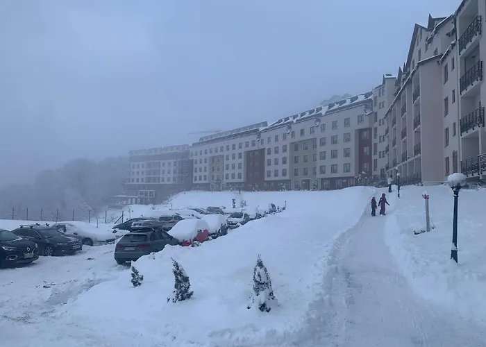 Milmari N73 & 公寓 *