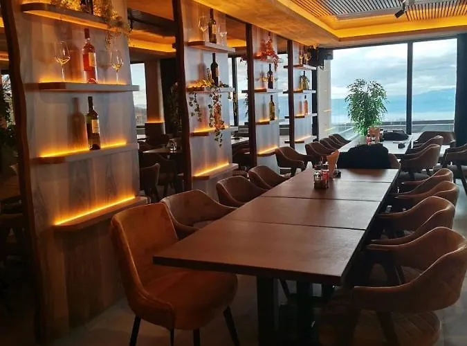 Milmari N73 & * 科帕奥尼克